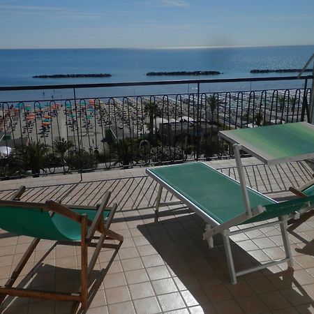 B&B Attico Mare San Benedetto del Tronto Exterior foto
