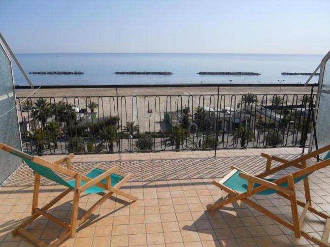 B&B Attico Mare San Benedetto del Tronto Exterior foto