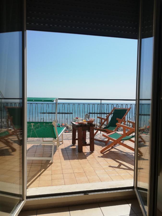 B&B Attico Mare San Benedetto del Tronto Exterior foto